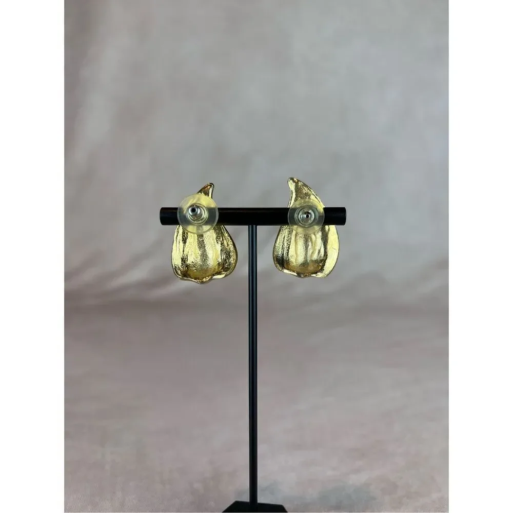 Vintage 1980s Gold Tone Earrings Chunky Gold Teardrop Waterdrop